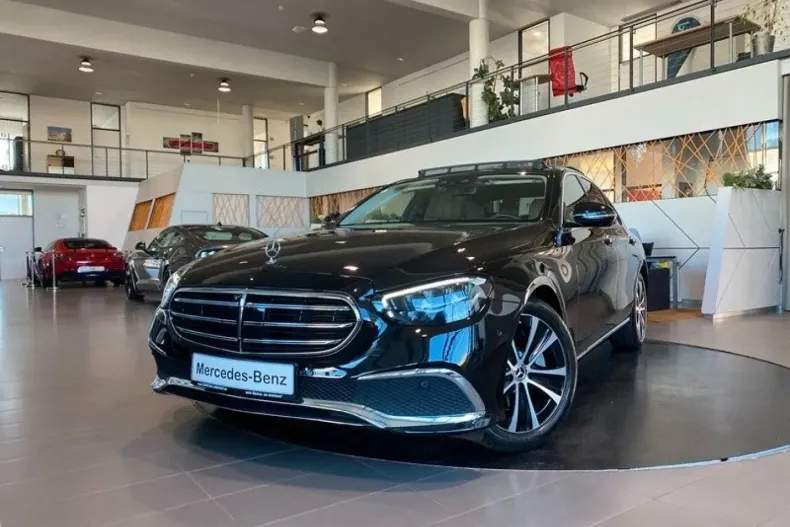Mercedes-Benz E 300 din 2022 cu 79.746 km - oferta MER144185 - foto 28
