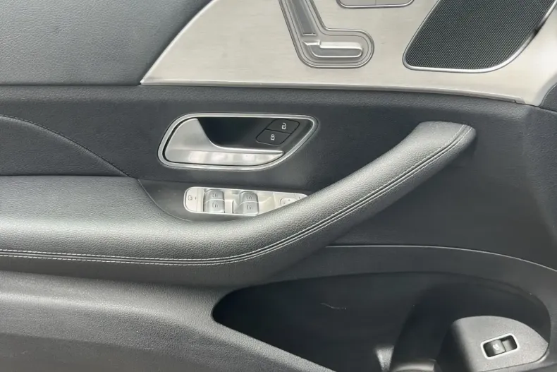 Mercedes-Benz GLE 350 din 2022 cu 88.444 km - oferta MER144194 - foto 24