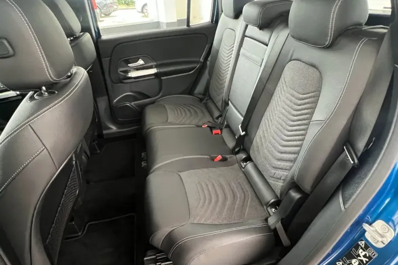 Mercedes-Benz GLB 250 din 2024 cu 13.829 km - oferta MER144203 - foto 17