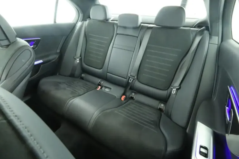 Mercedes-Benz C 300 din 2025 cu 25.960 km - oferta MER144206 - foto 17