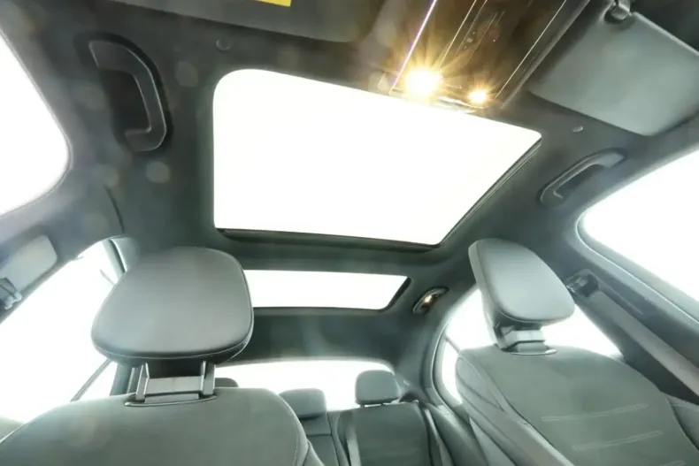 Mercedes-Benz C 300 din 2025 cu 25.960 km - oferta MER144206 - foto 20