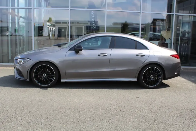 Mercedes-Benz CLA 200 din 2023 cu 43.900 km - oferta MER144210 - foto 2