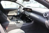 Mercedes-Benz CLA 200 din 2023 cu 43.900 km - oferta MER144210 - foto 8