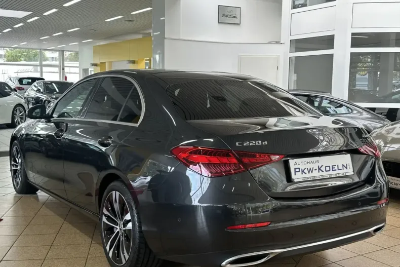 Mercedes-Benz C 220 din 2024 cu 40.400 km - oferta MER144213 - foto 4