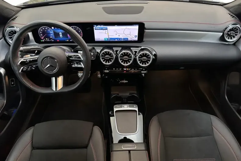 Mercedes-Benz CLA 220 din 2024 cu 9.251 km - oferta MER144220 - foto 10