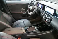 Mercedes-Benz CLA 250 din 2024 cu 15.990 km - oferta MER144221 - foto 3