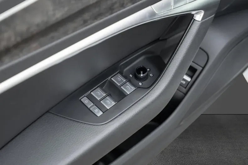 Audi A6 din 2021 cu 99.833 km - oferta AUD144227 - foto 13