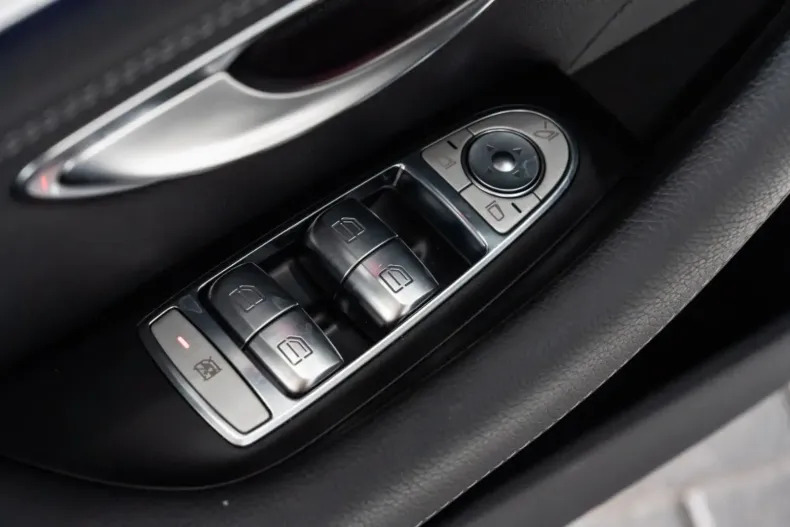 Mercedes-Benz CLS 400 din 2021 cu 54.122 km - oferta MER144233 - foto 25