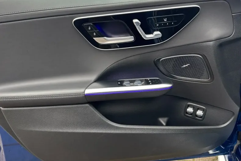 Mercedes-Benz C 63 AMG din 2024 cu 16.847 km - oferta MER144236 - foto 11