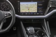 Volkswagen Touareg din 2023 cu 70.450 km - oferta VOL144246 - foto 5