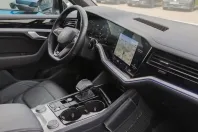 Volkswagen Touareg din 2023 cu 70.450 km - oferta VOL144246 - foto 8