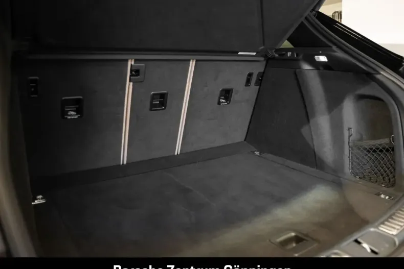 Porsche Macan din 2022 cu 35.870 km - oferta POR144249 - foto 14