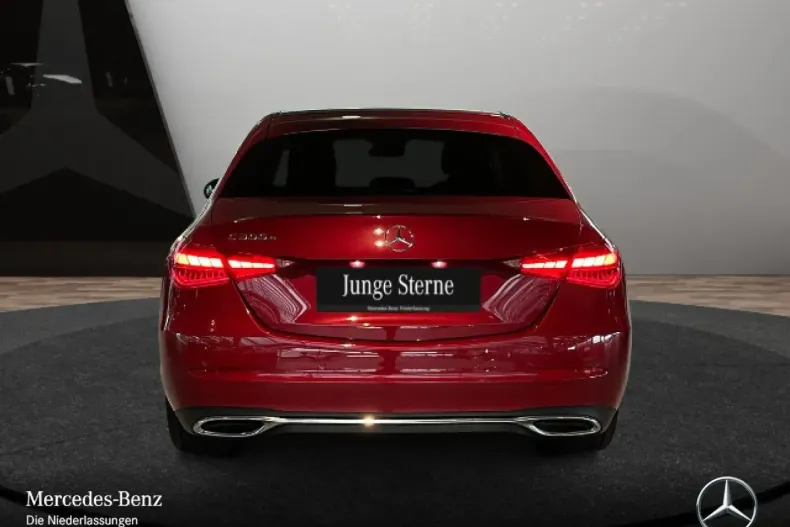 Mercedes-Benz C 300 din 2024 cu 10.827 km - oferta MER144251 - foto 5