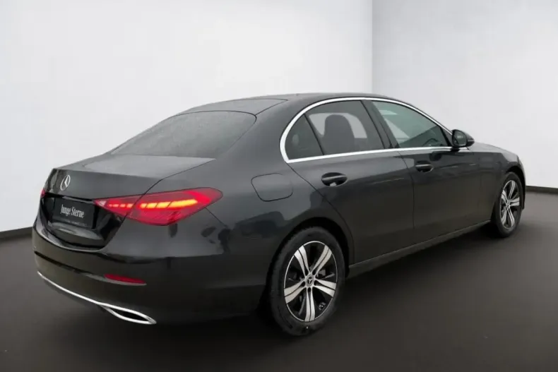 Mercedes-Benz C 200 din 2024 cu 12.187 km - oferta MER144254 - foto 3