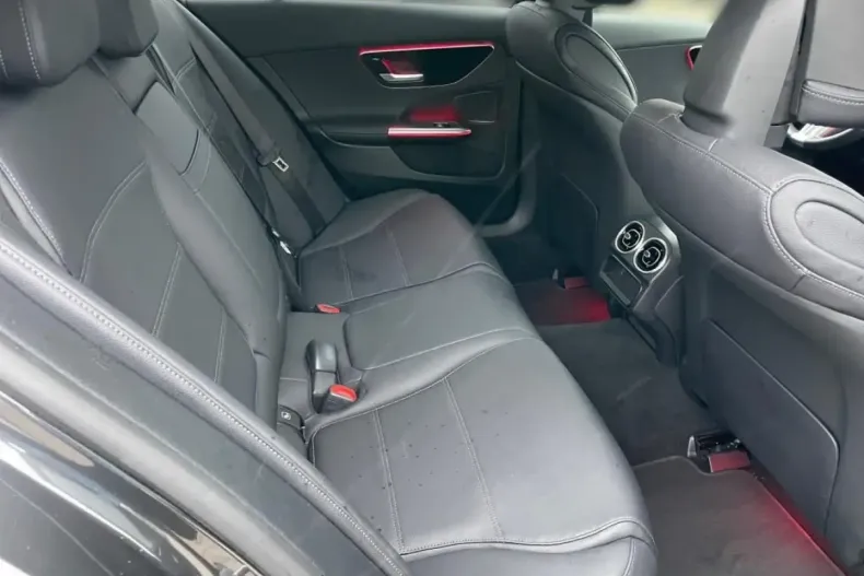 Mercedes-Benz C 200 din 2024 cu 12.187 km - oferta MER144254 - foto 11