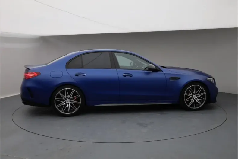 Mercedes-Benz C 63 AMG din 2023 cu 3.190 km - oferta MER144260 - foto 6