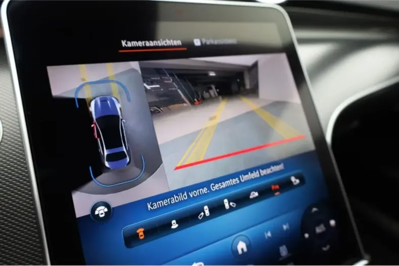 Mercedes-Benz C 63 AMG din 2023 cu 3.190 km - oferta MER144260 - foto 11