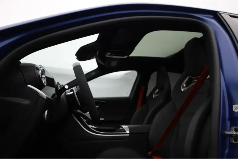 Mercedes-Benz C 63 AMG din 2023 cu 3.190 km - oferta MER144260 - foto 14