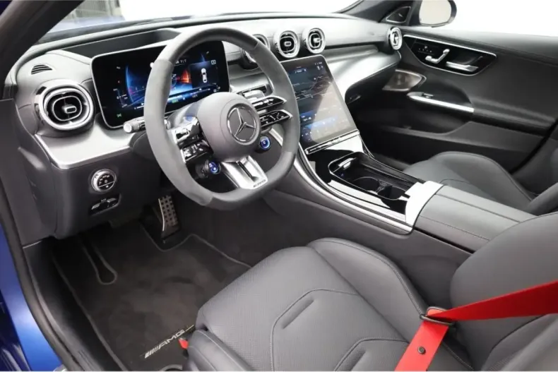 Mercedes-Benz C 63 AMG din 2023 cu 3.190 km - oferta MER144260 - foto 15