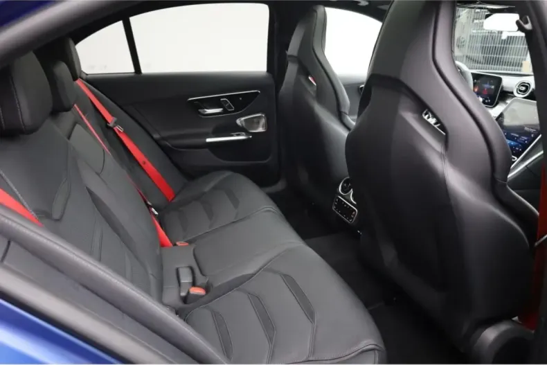 Mercedes-Benz C 63 AMG din 2023 cu 3.190 km - oferta MER144260 - foto 21