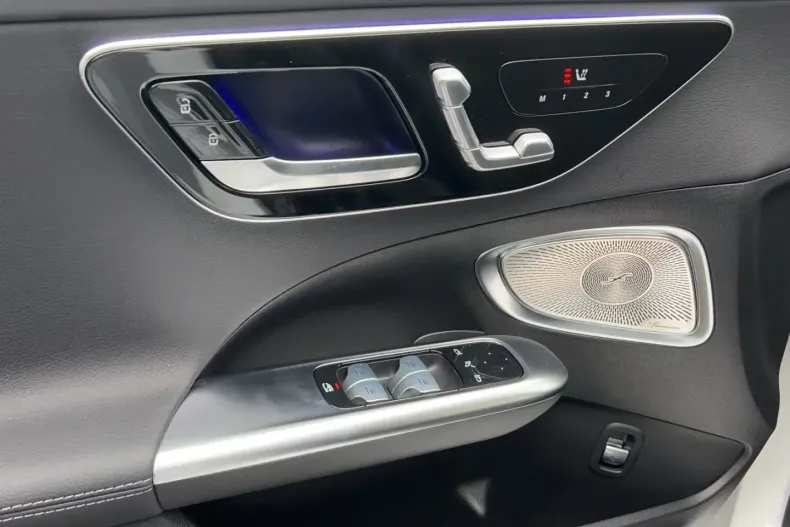 Mercedes-Benz C 220 din 2023 cu 22.500 km - oferta MER144262 - foto 11