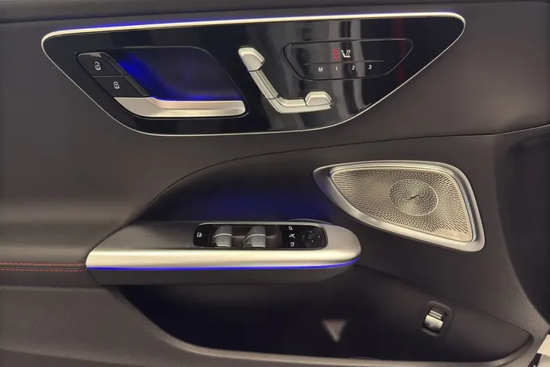 Mercedes-Benz C 43 AMG din 2024 cu 9.674 km - oferta MER144267 - foto 6