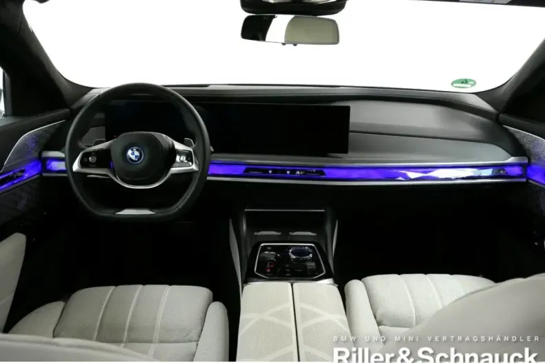 BMW 750 din 2024 cu 6.400 km - oferta BMW144268 - foto 4