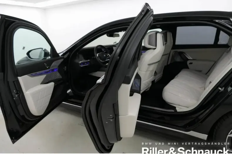 BMW 750 din 2024 cu 6.400 km - oferta BMW144268 - foto 10