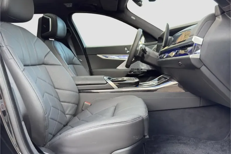 BMW 740 din 2024 cu 11.990 km - oferta BMW144272 - foto 10