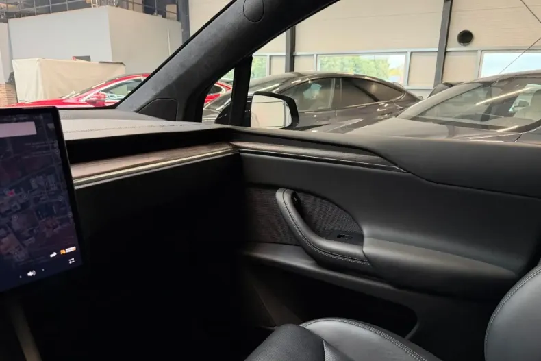 Tesla Model X din 2023 cu 65.000 km - oferta TES144320 - foto 14