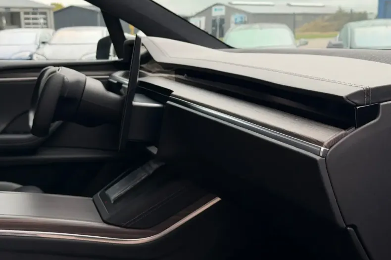 Tesla Model X din 2023 cu 65.000 km - oferta TES144320 - foto 28