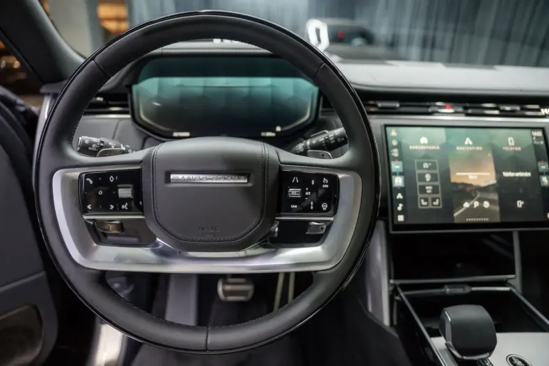 Land Rover Range Rover din 2024 cu 5.300 km - oferta LAN144323 - foto 13