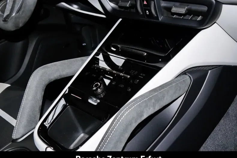 Porsche Cayenne din 2025 cu 10.000 km - oferta POR144330 - foto 11