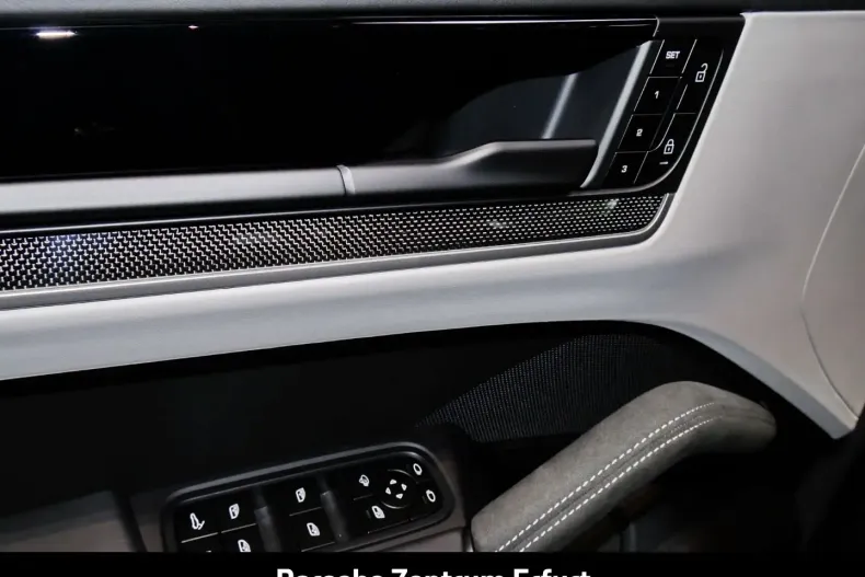 Porsche Cayenne din 2025 cu 10.000 km - oferta POR144330 - foto 17