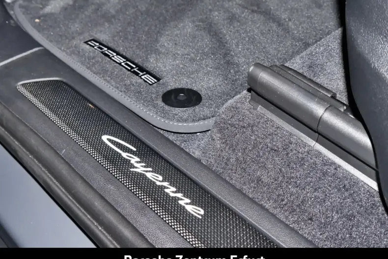 Porsche Cayenne din 2025 cu 10.000 km - oferta POR144330 - foto 19