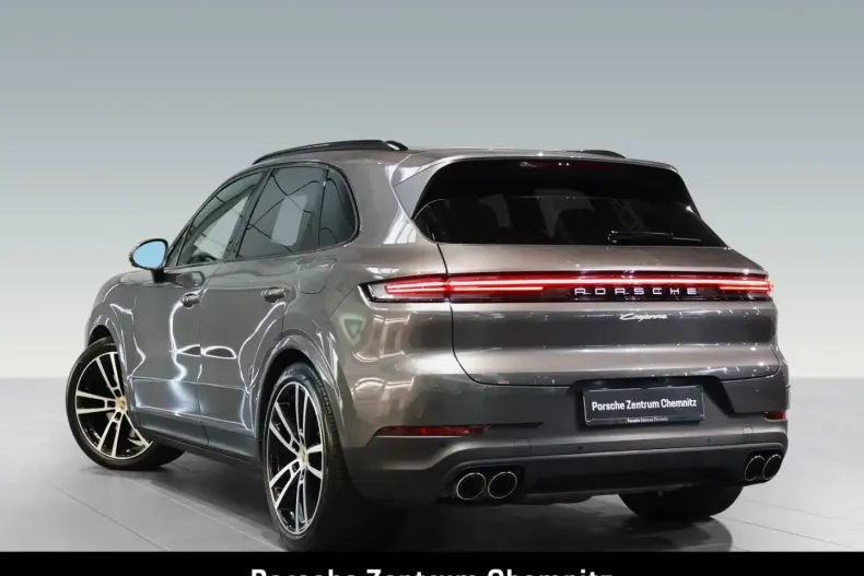 Porsche Cayenne din 2024 cu 29.820 km - oferta POR144333 - foto 3