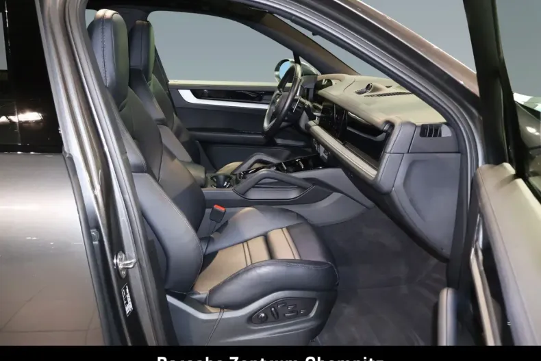 Porsche Cayenne din 2024 cu 29.820 km - oferta POR144333 - foto 13