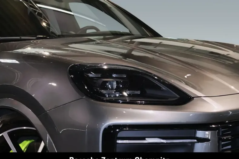 Porsche Cayenne din 2024 cu 29.820 km - oferta POR144333 - foto 31