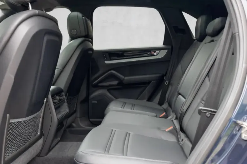 Porsche Cayenne din 2024 cu 22.400 km - oferta POR144339 - foto 6