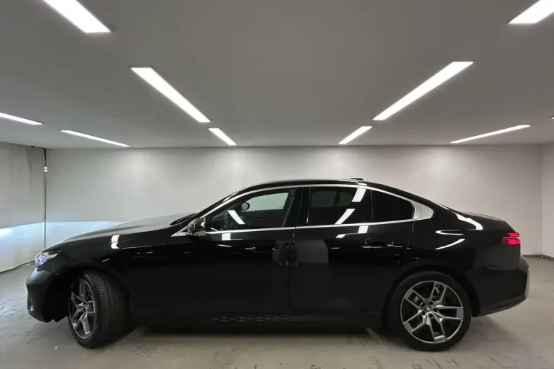 BMW 530 din 2024 cu 11.733 km - oferta BMW144348 - foto 2