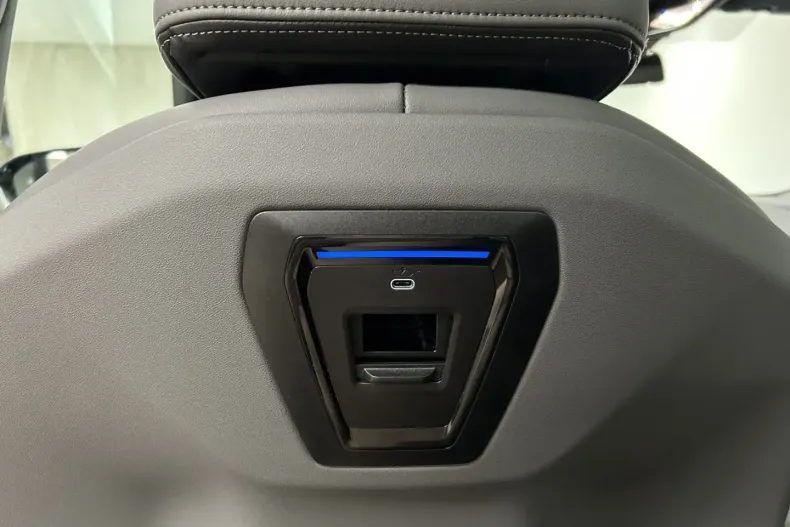 BMW 530 din 2024 cu 11.733 km - oferta BMW144348 - foto 18