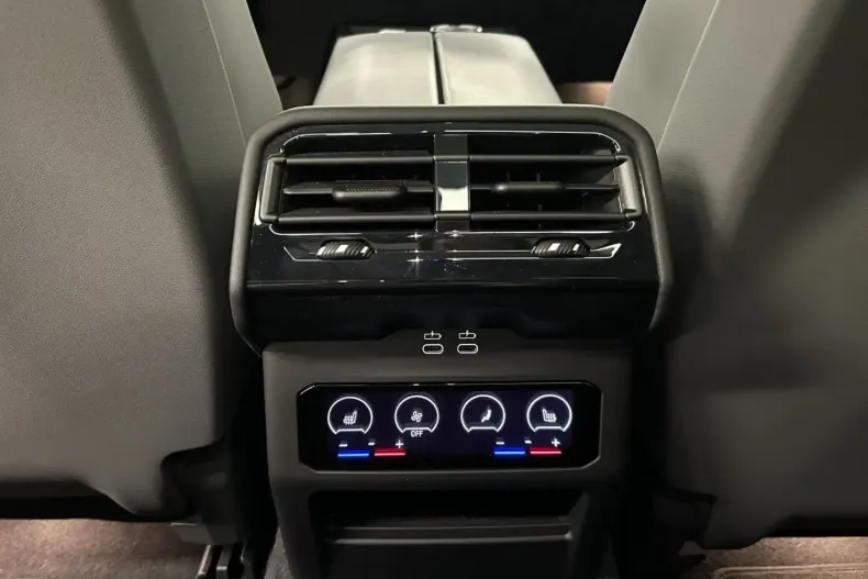 BMW 530 din 2024 cu 11.733 km - oferta BMW144348 - foto 19