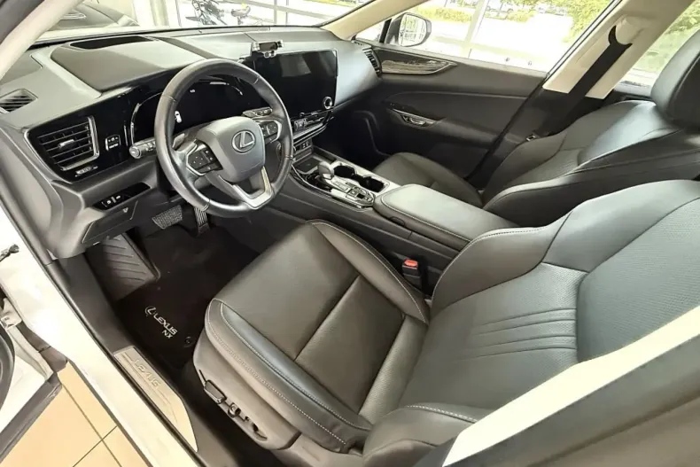 Lexus NX 350h din 2023 cu 24.500 km - oferta LEX144369 - foto 3