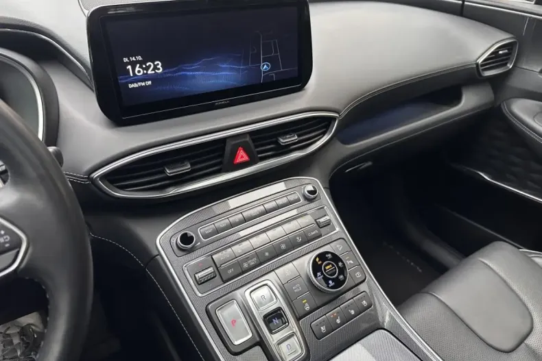 Hyundai SANTA FE din 2021 cu 66.250 km - oferta HYU144372 - foto 18