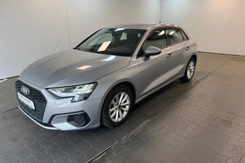 Audi A3 din 2021 cu 102.000 km - oferta AUD144430 - foto 2
