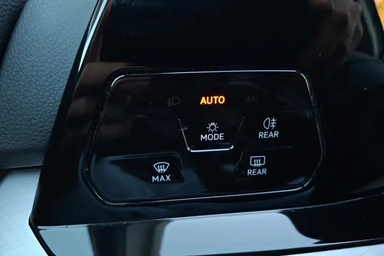 Volkswagen Golf din 2022 cu 116.620 km - oferta VOL144437 - foto 31