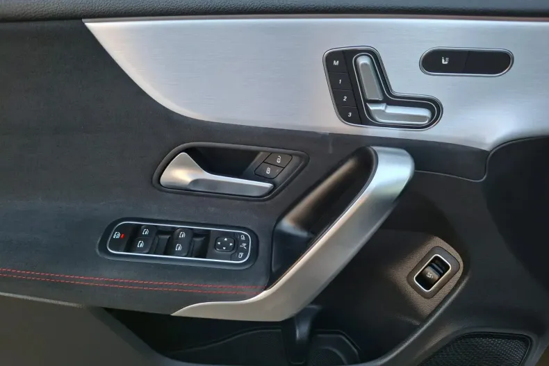 Mercedes-Benz CLA din 2019 cu 127.250 km - oferta MER144438 - foto 28