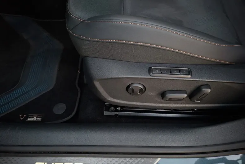 Cupra Formentor din 2025 cu 12.420 km - oferta CUP144439 - foto 36