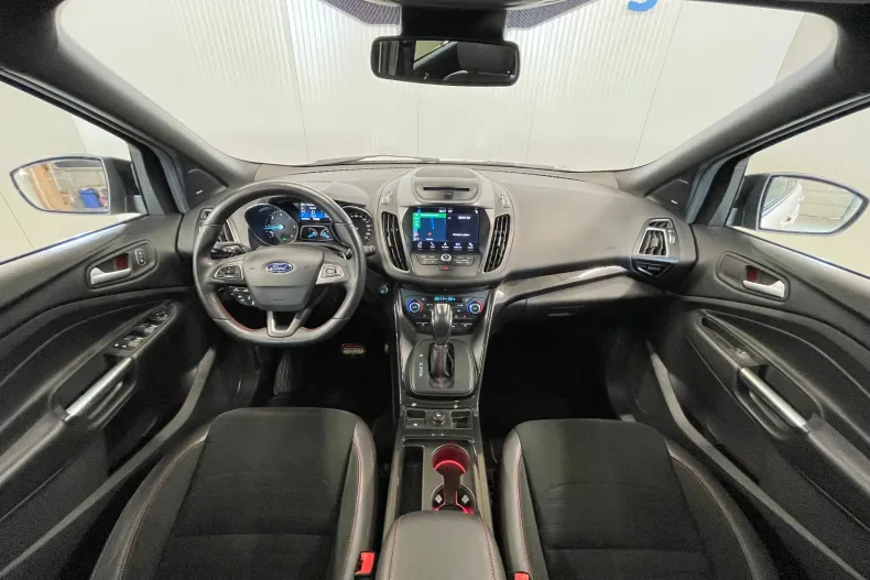 Ford Kuga din 2019 cu 81.076 km - oferta FOR144451 - foto 7