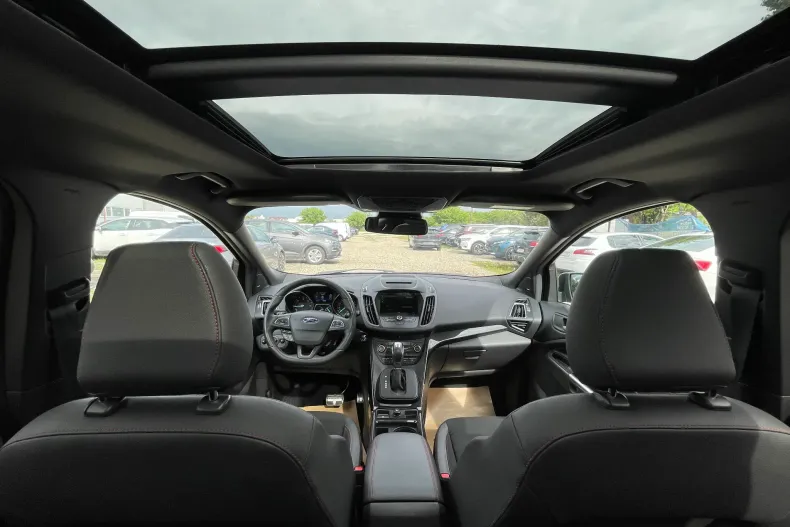 Ford Kuga din 2019 cu 81.076 km - oferta FOR144451 - foto 8